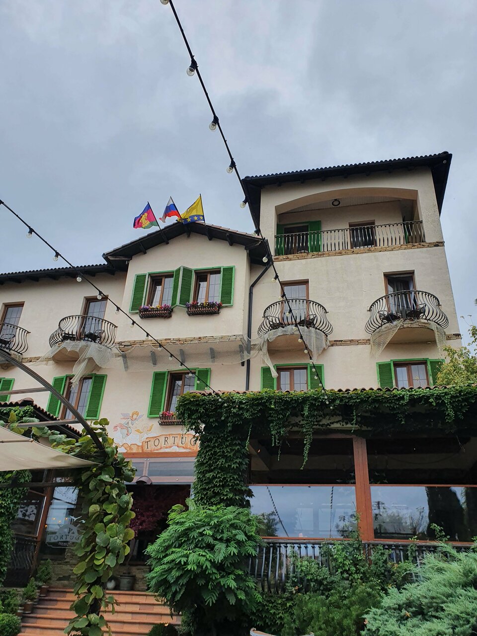 Гостиница Тортуга Небуг-210