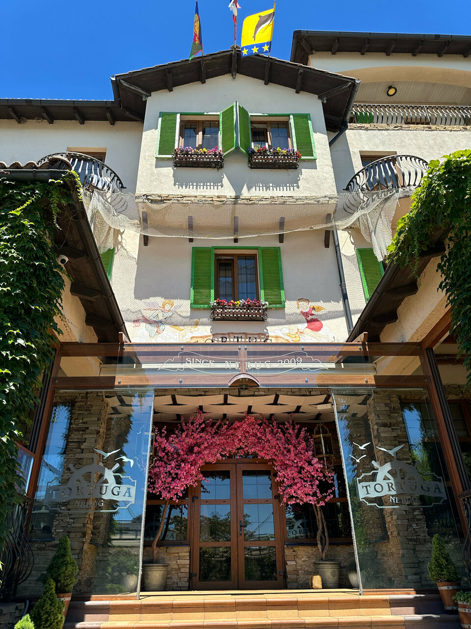 Гостиница Тортуга Небуг-127