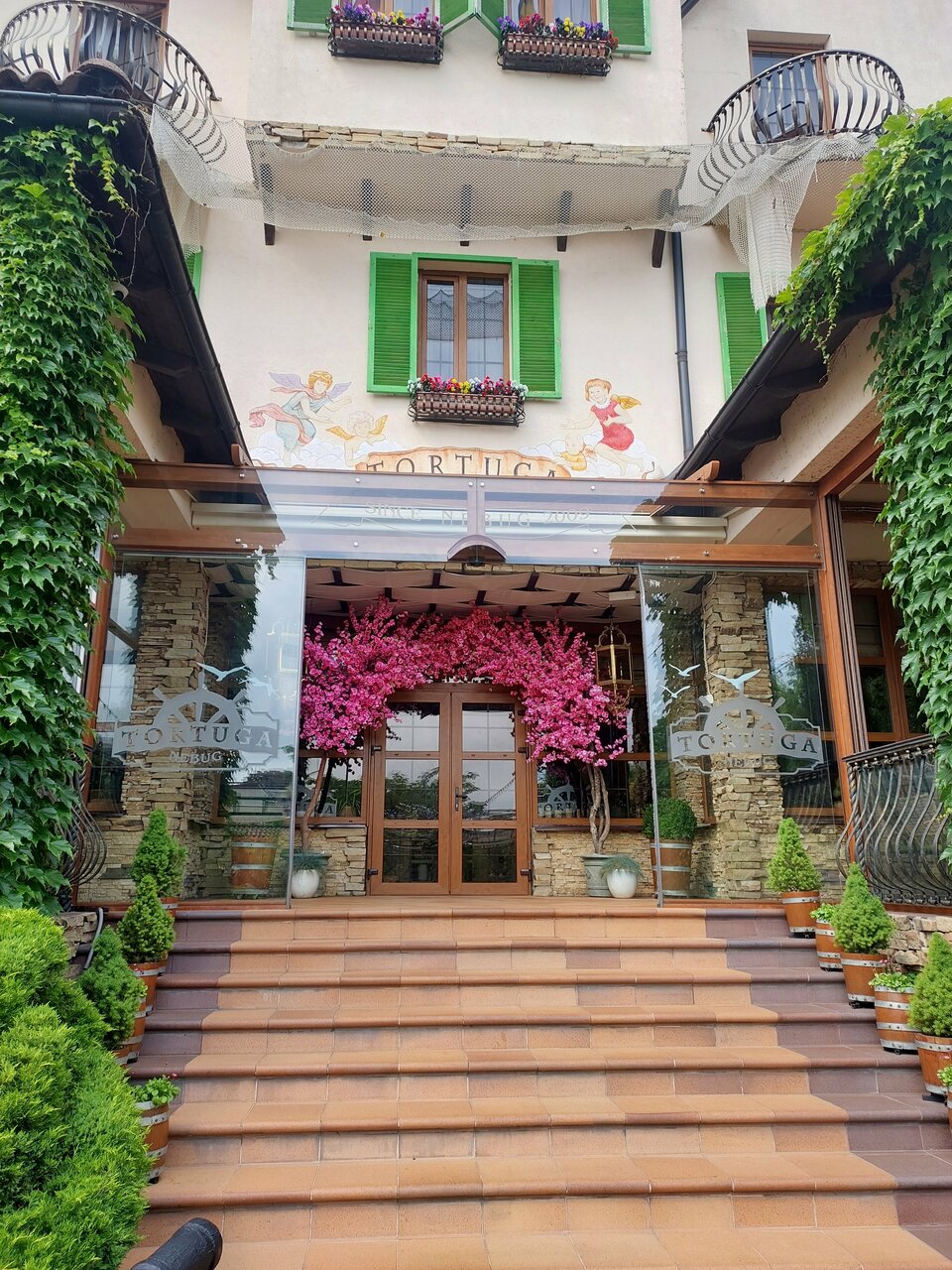 Гостиница Тортуга Небуг