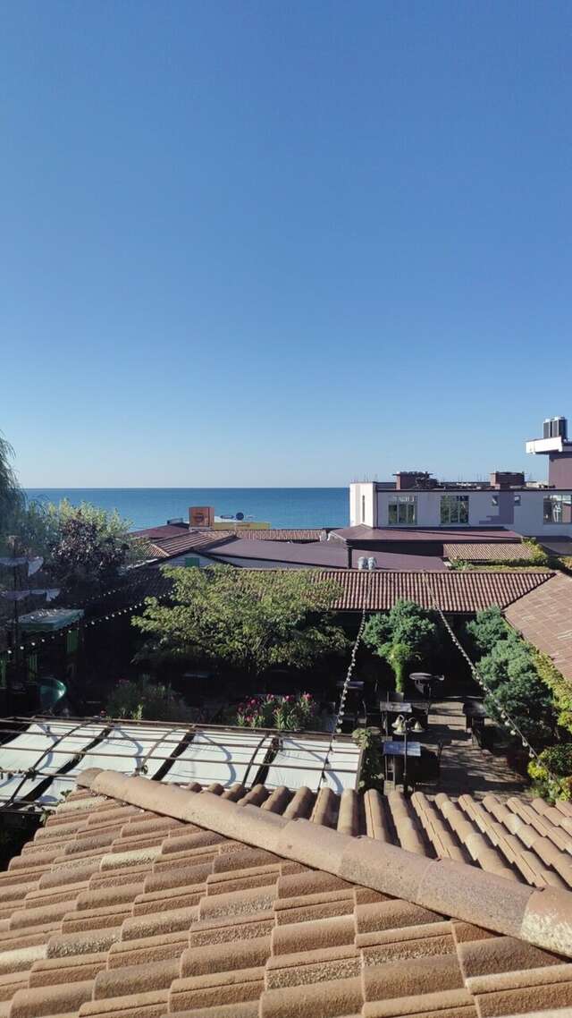 Гостиница Тортуга Небуг-242