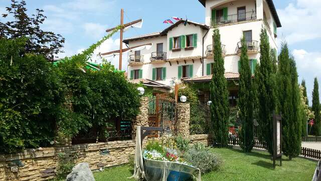 Гостиница Тортуга Небуг-7