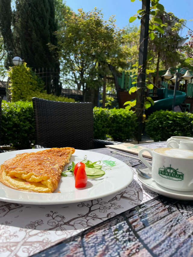 Гостиница Тортуга Небуг-245